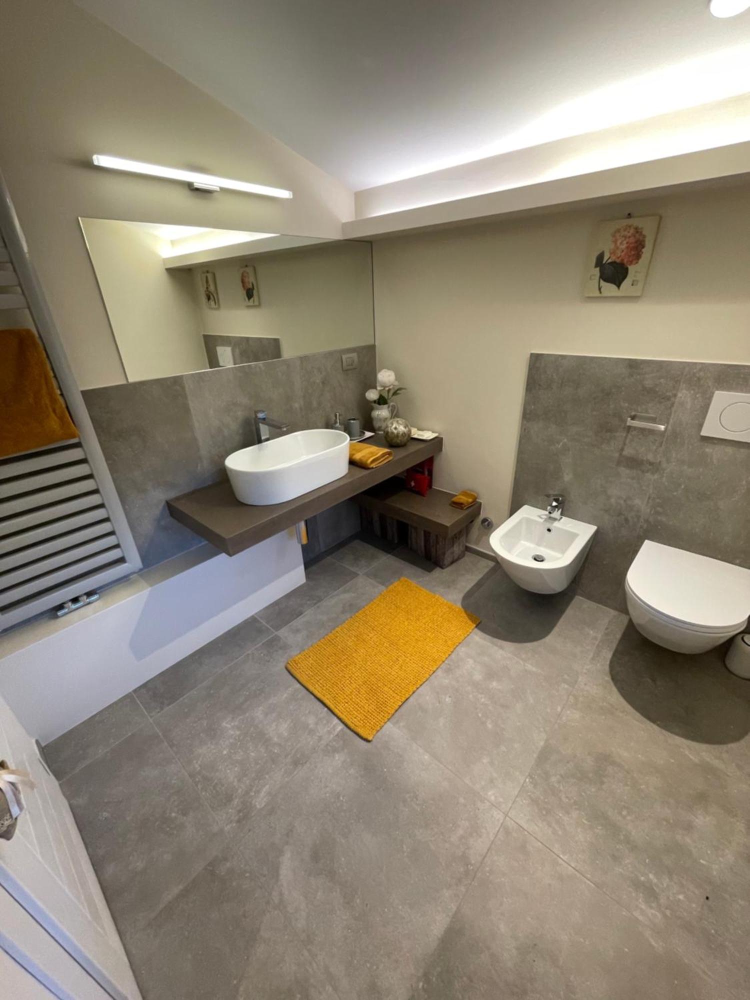 La Casina Di Oscar Ad Ao V Combe Vda Quart 0014 E 00I6 Apartman Kültér fotó